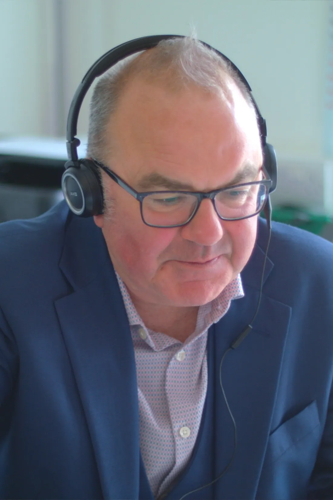 Tim Fifield listening to headphones