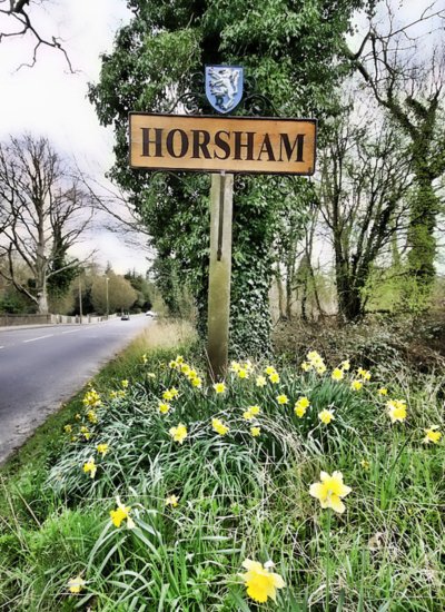 Horsham town sign - local SEO in Horsham