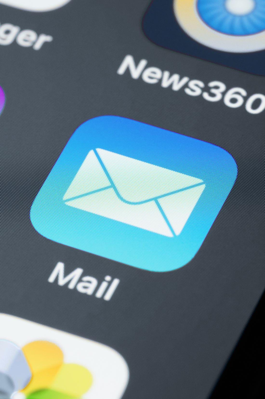 email app on mobile